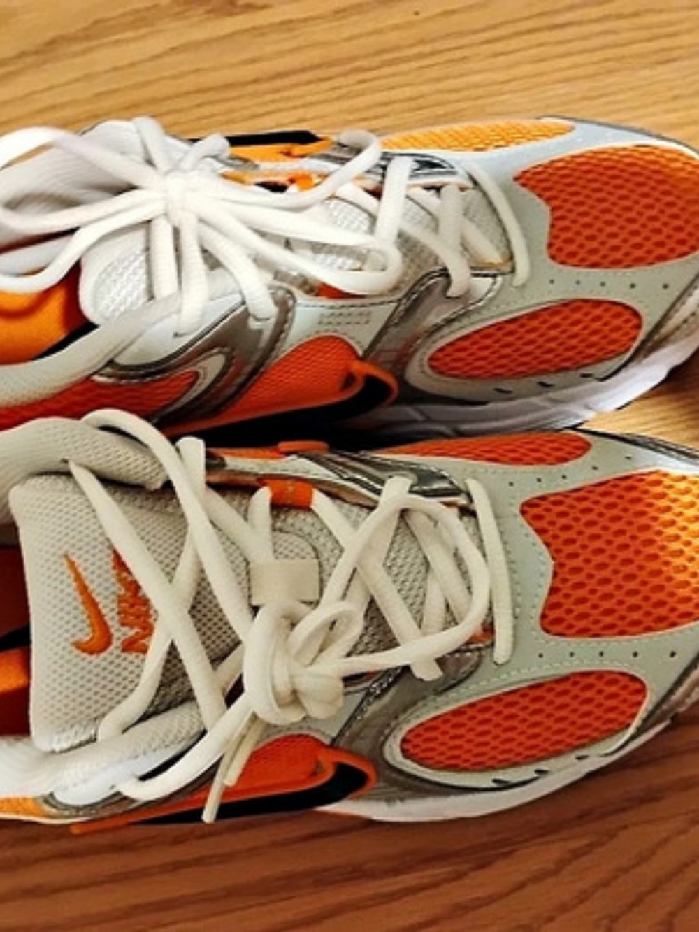 Nike V5 RNR Bright Ceramic Orange & White Athletic Shoes US 8.5